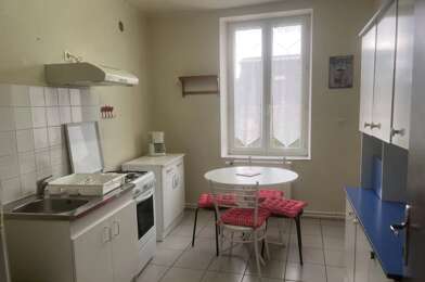 Immeuble  121900 €