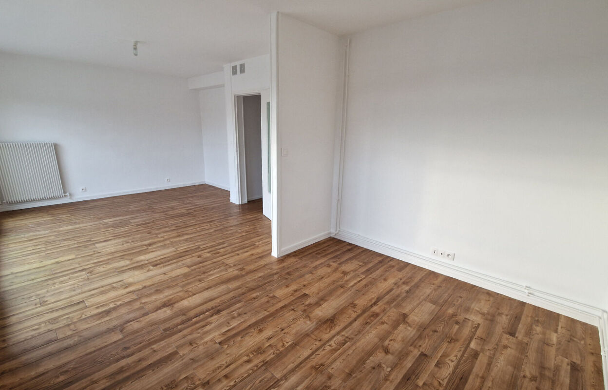 appartement 3 pièces 68 m2 à louer à Petit-Couronne (76650)