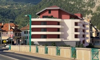 Commerce  131 m² à vendre à Cluses (74300)