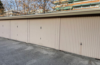 vente garage 27 500 € à proximité de Toulon (83100)