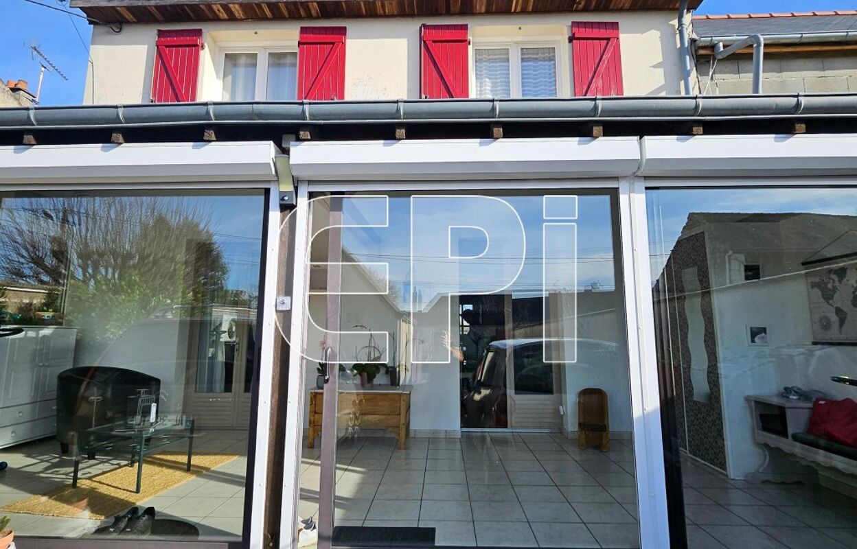 maison 6 pièces 141 m2 à vendre à Savigny-en-Véron (37420)
