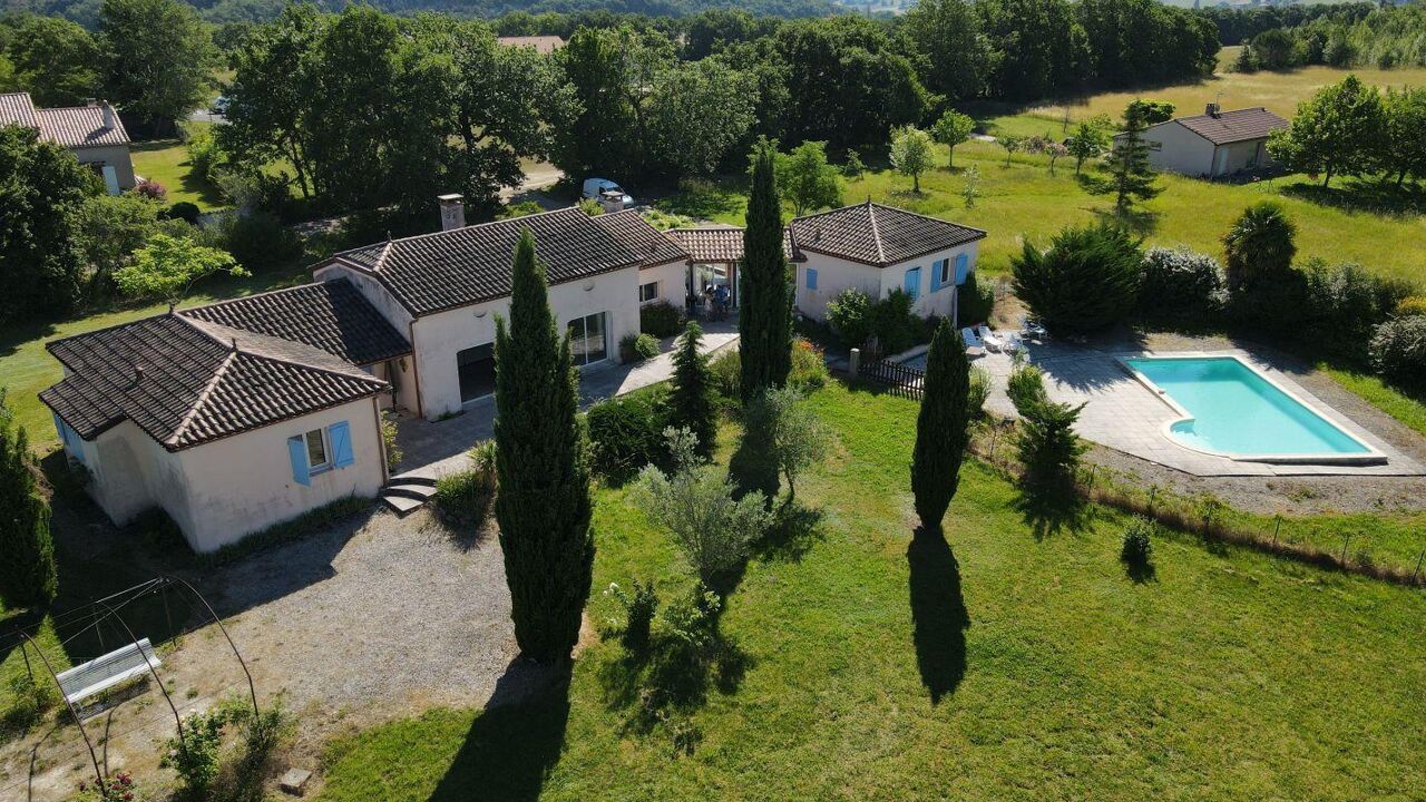maison 9 pièces 250 m2 à vendre à Castelnau-Montratier (46170)