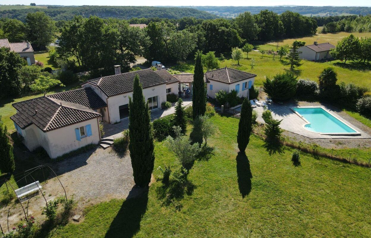 maison 9 pièces 250 m2 à vendre à Castelnau-Montratier (46170)