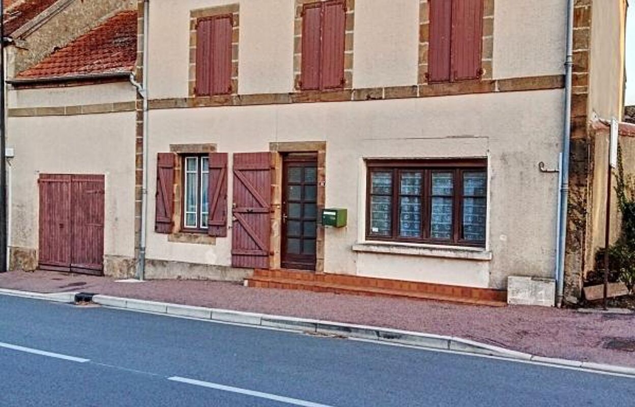 maison 4 pièces 139 m2 à vendre à Bizeneuille (03170)