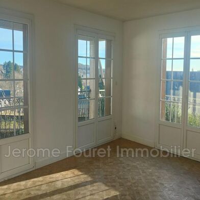 Maison  111000 €