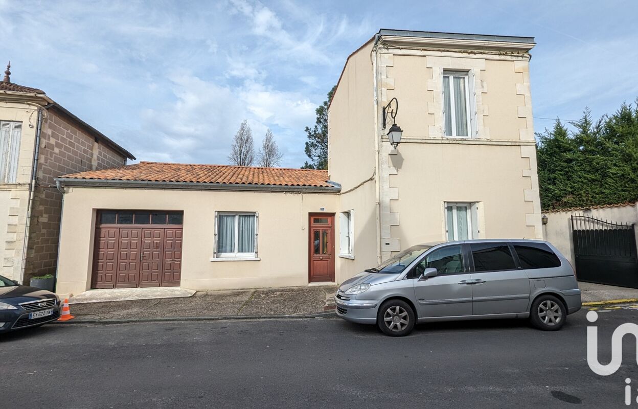 maison 5 pièces 138 m2 à vendre à Montendre (17130)