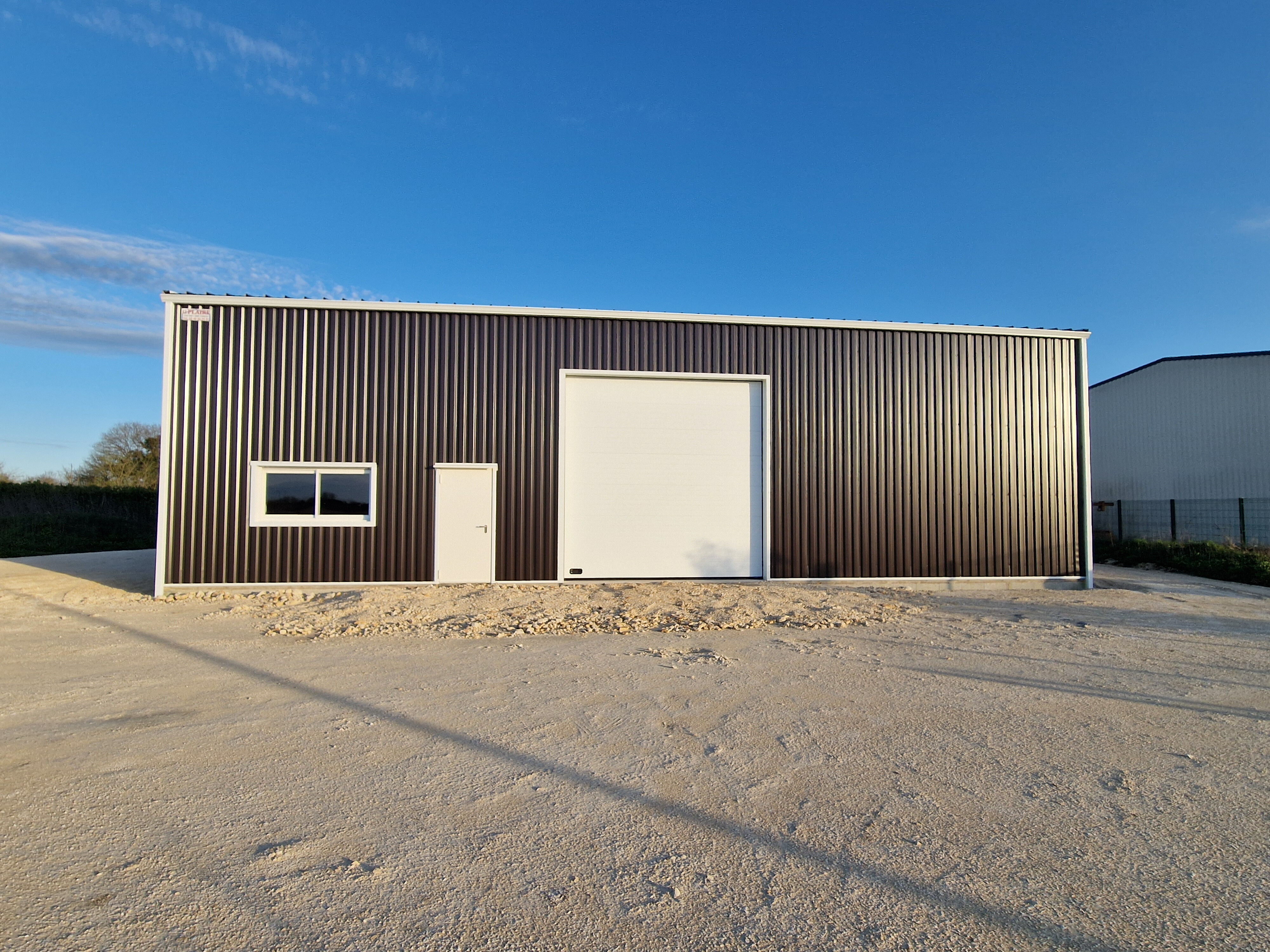 Local d'activit&eacute;s  à louer Beurlay 17250