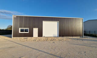 Local industriel  220 m² à louer à Beurlay (17250)