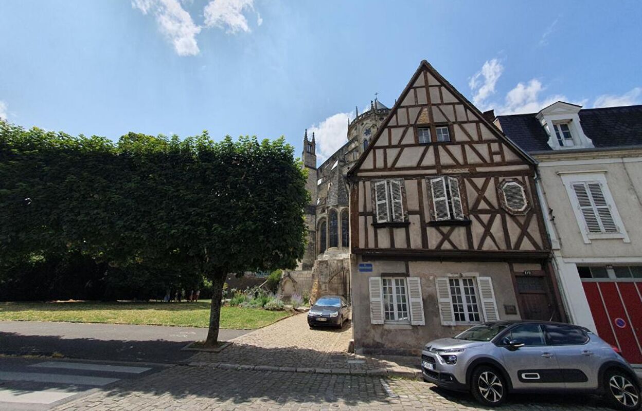 maison 7 pièces 220 m2 à vendre à Bourges (18000)