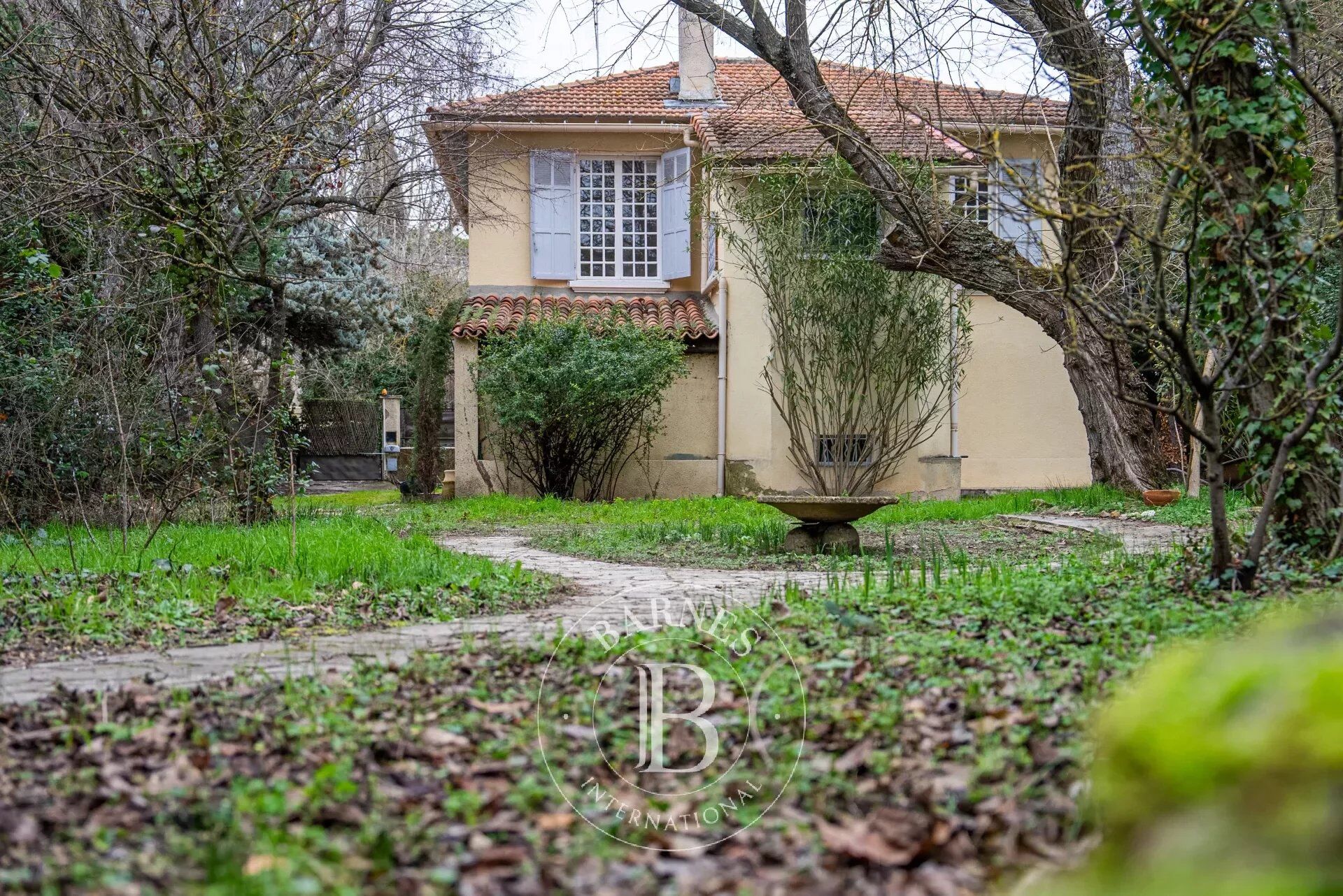 Villa / Maison 7 pièces  à vendre Aix-en-Provence 13100