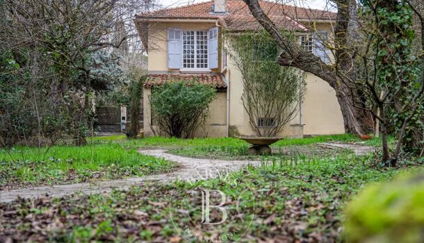 Villa / Maison 7 pièces  à vendre Aix-en-Provence 13100