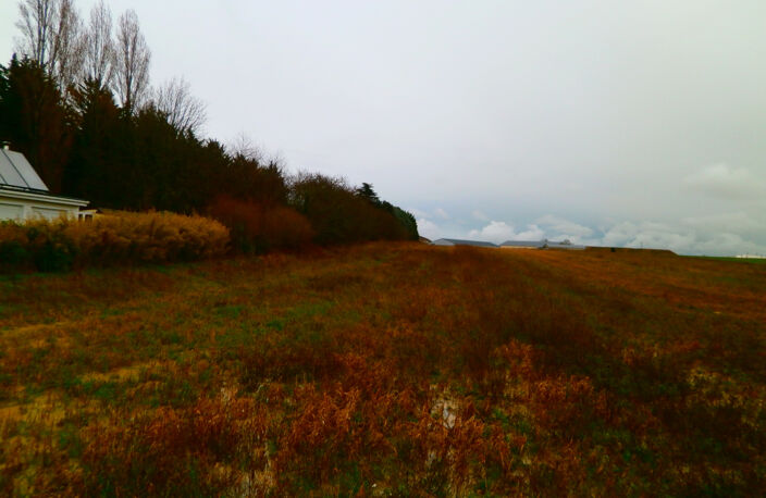TERRAIN A BATIR POUR USAGE PROFESSIONEL OU HABITATION — photo 5