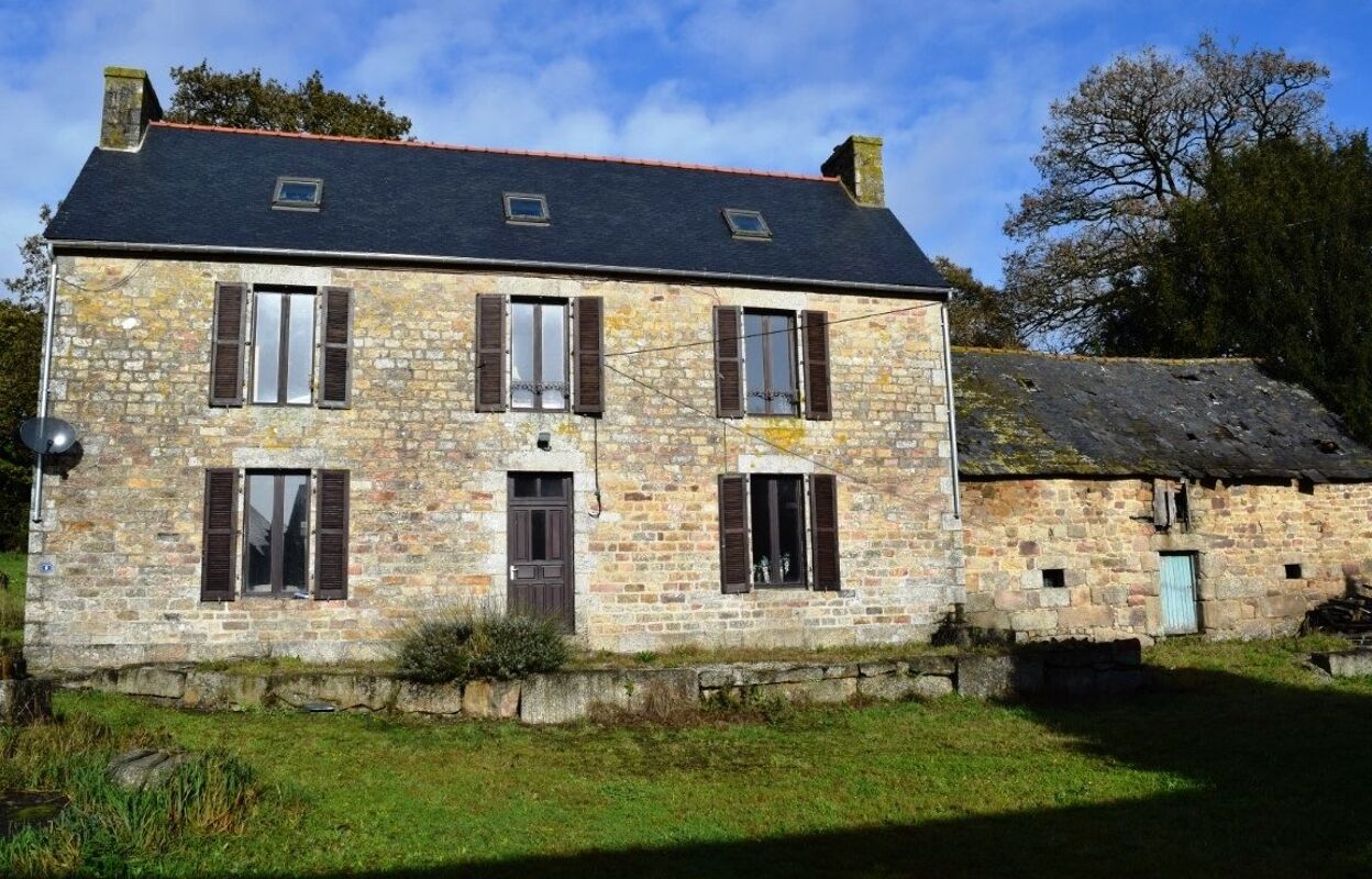 maison 5 pièces  m2 à vendre à Lanrivain (22480)