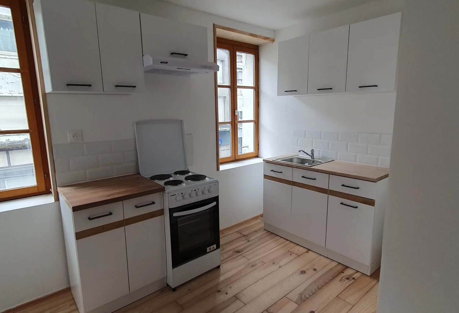 Location appartement  77 m² à Landrecies (59550) — photo 1