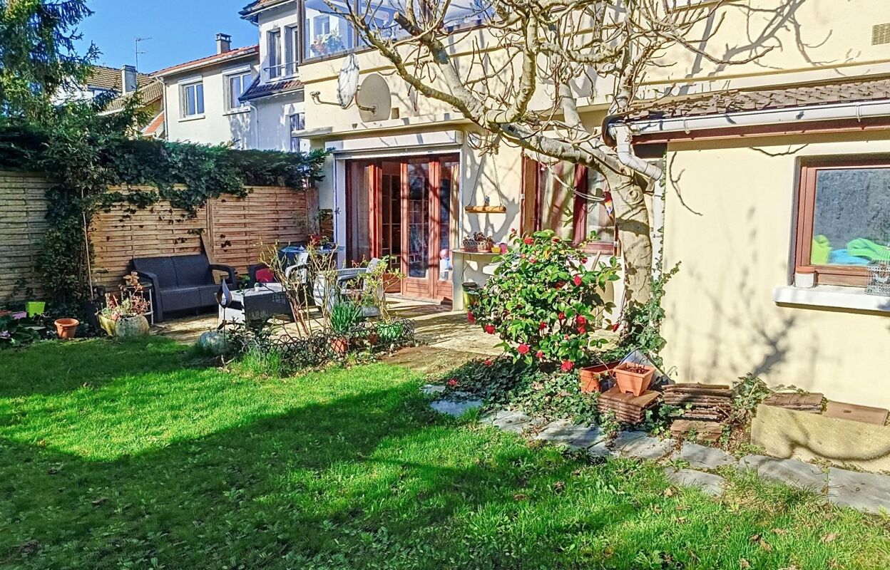 maison 9 pièces 178 m2 à vendre à Clamart (92140)