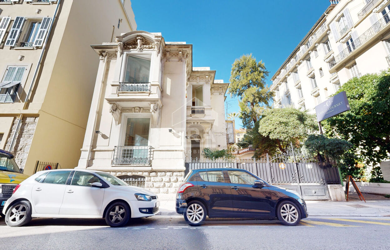 maison 7 pièces 186 m2 à vendre à Nice (06000)