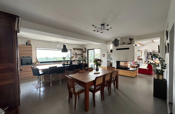 Location Puyricard en campagne LC Gestion vous propose une chambre en colocation dans une grande maison contemporaine, libre. — photo 4
