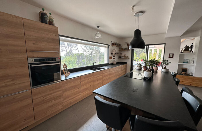 Location Puyricard en campagne LC Gestion vous propose une chambre en colocation dans une grande maison contemporaine, libre. — photo 5