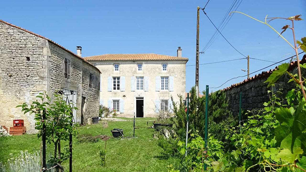 maison 5 pièces 163 m2 à vendre à Ardillières (17290)