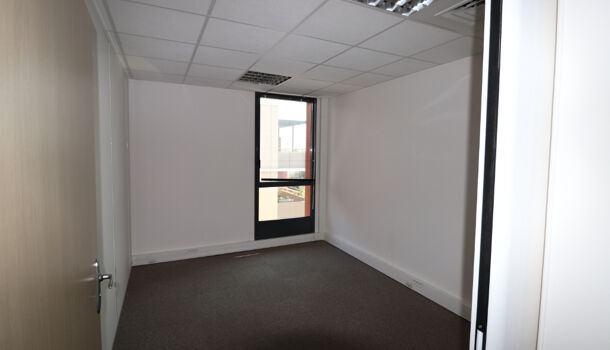 Bureau  à louer Nîmes 30900