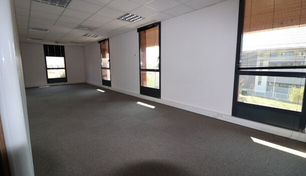 Bureau  à louer Nîmes 30900