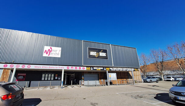 Local commercial 1 pièces  à louer Nîmes 30000