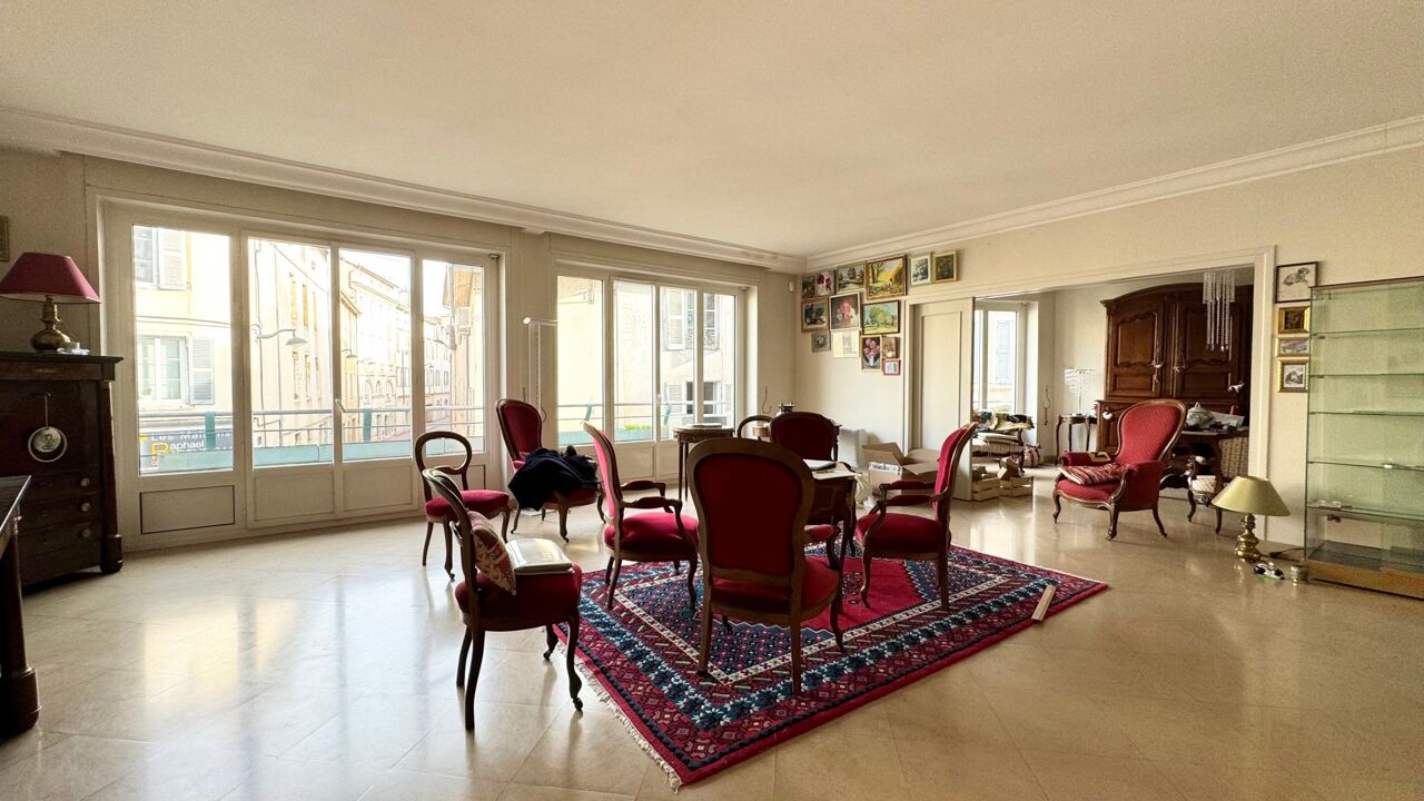 appartement 5 pièces  m2 à vendre à Bourg-en-Bresse (01000)