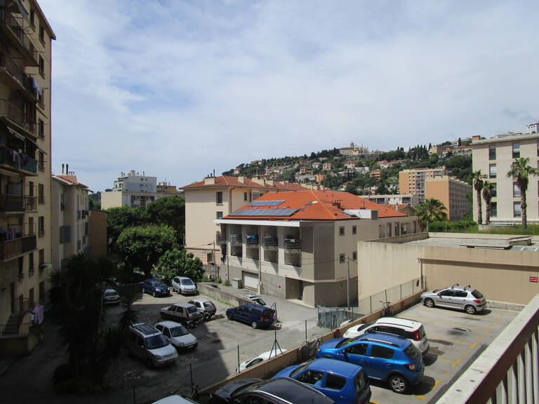 LOCATION 4 PIECES — photo 1