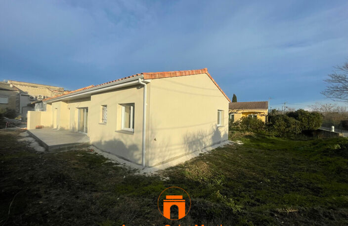 Villa — photo 2