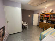 MUR COMMERCIAUX CENTRE AMPLEPUIS — photo 2