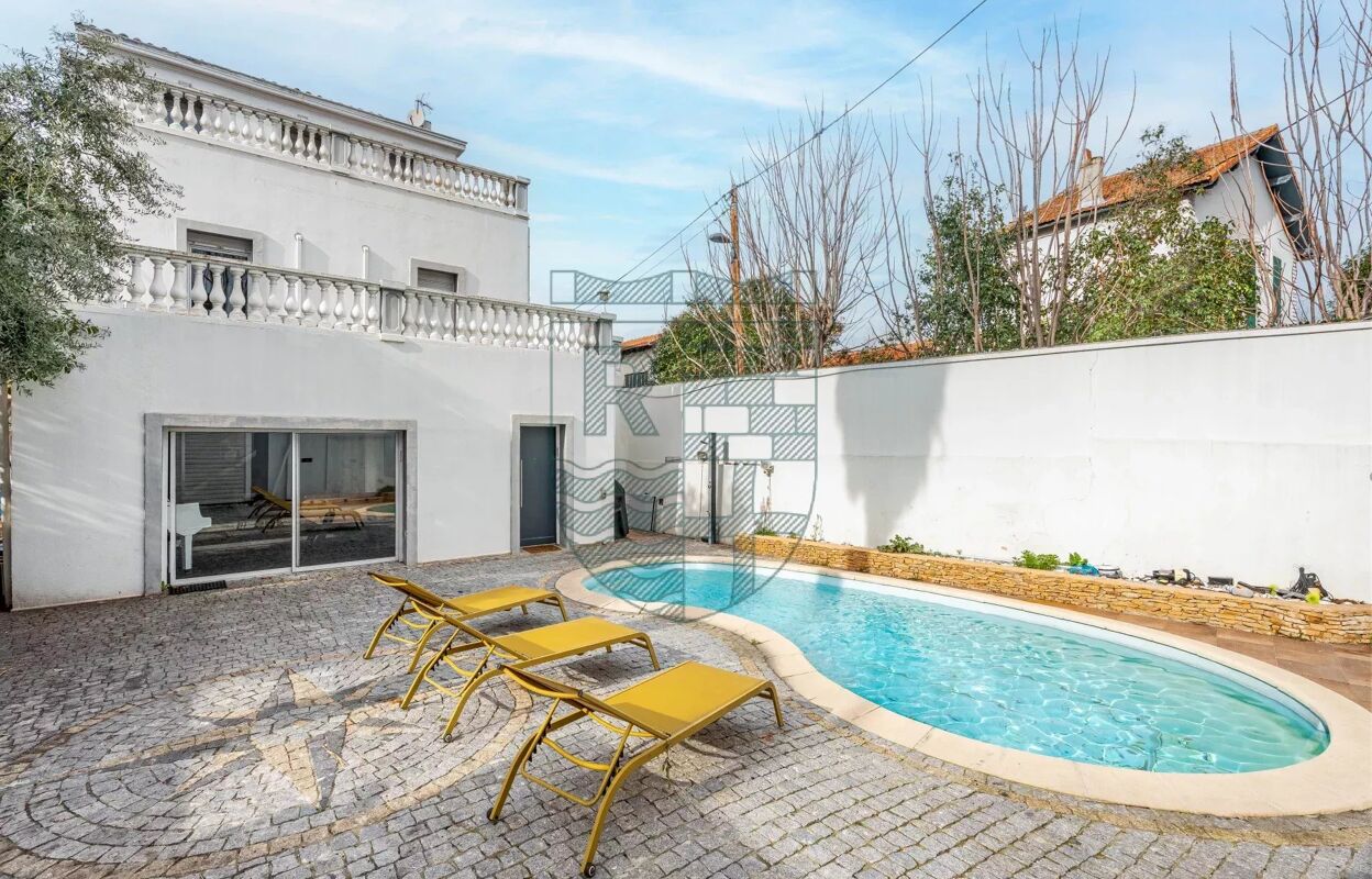 maison 6 pièces 247 m2 à vendre à Marseille 13 (13013)