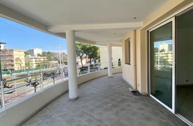 appartement 3 pièces 83 m2 à vendre à Antibes (06600)