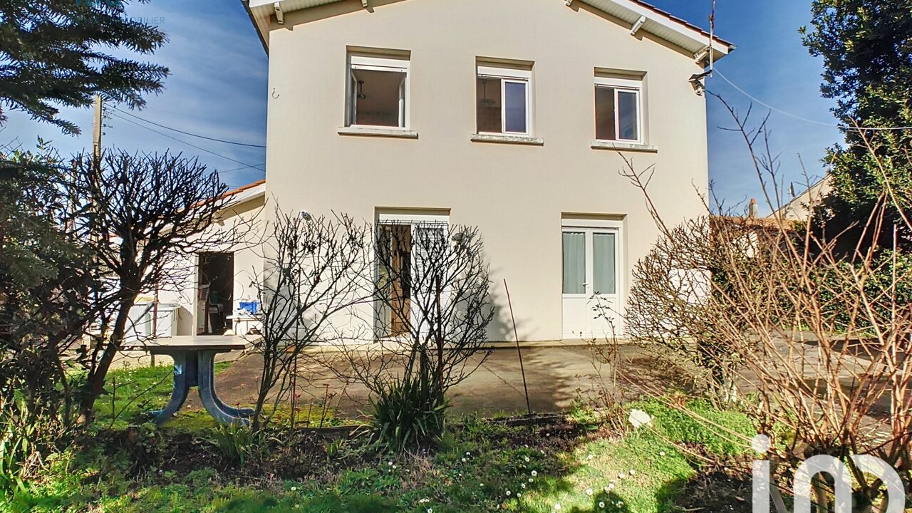 maison 5 pièces 103 m2 à vendre à Tonnay-Charente (17430)