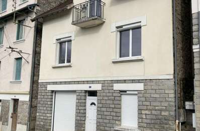 location maison 880 € CC /mois à proximité de Saint-Priest-de-Gimel (19800)