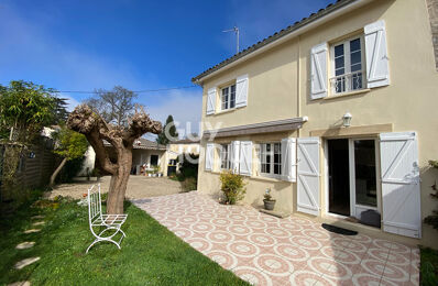 vente maison 212 000 € à proximité de Saint-Pey-d'Armens (33330)