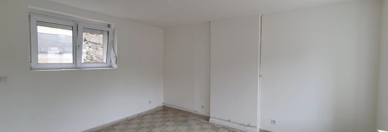 Maison  71 m² à louer à Fourmies (59610)