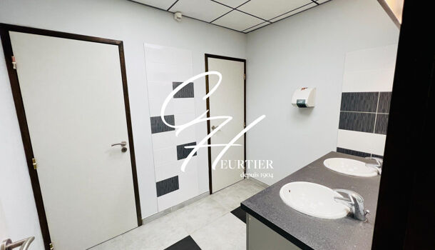 Local commercial 5 pièces  à vendre Grenoble 38000