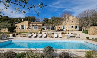 Maison 8 Pièces 250 m² à vendre à Gordes (84220)