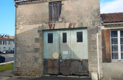 vente garage 49 800 € à proximité de Saint-Yzans-de-Médoc (33340)