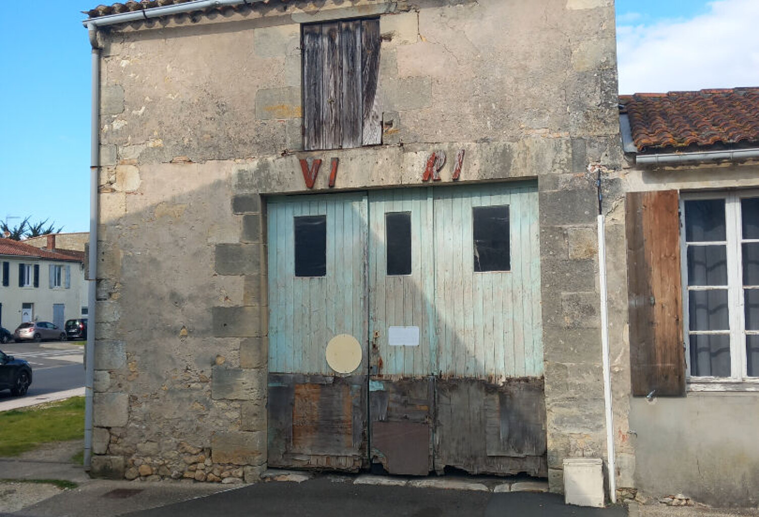 Garage centre-ville Lesparre-Médoc ! — photo 1