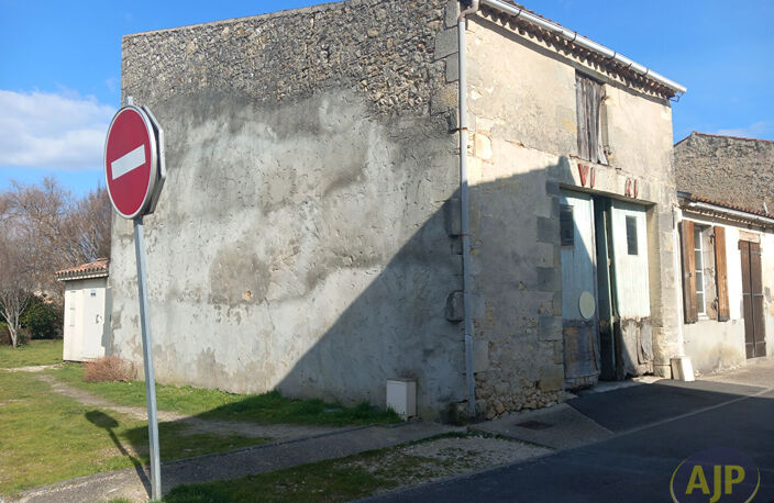 Garage centre-ville Lesparre-Médoc ! — photo 2