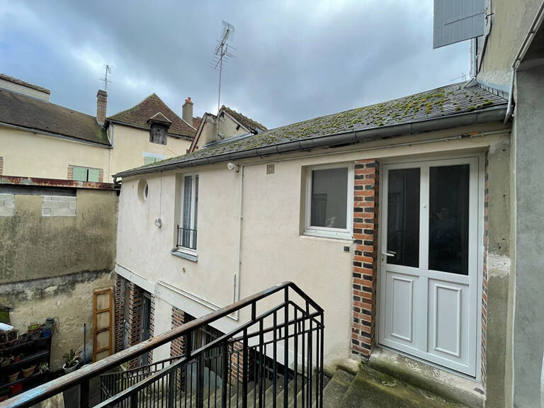 Appartement Saint Florentin avec 1 chambre — photo 1