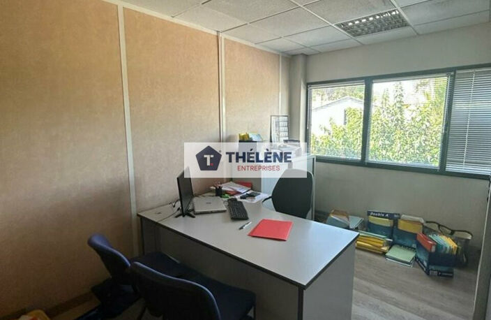 BUREAUX à LOUER — photo 3