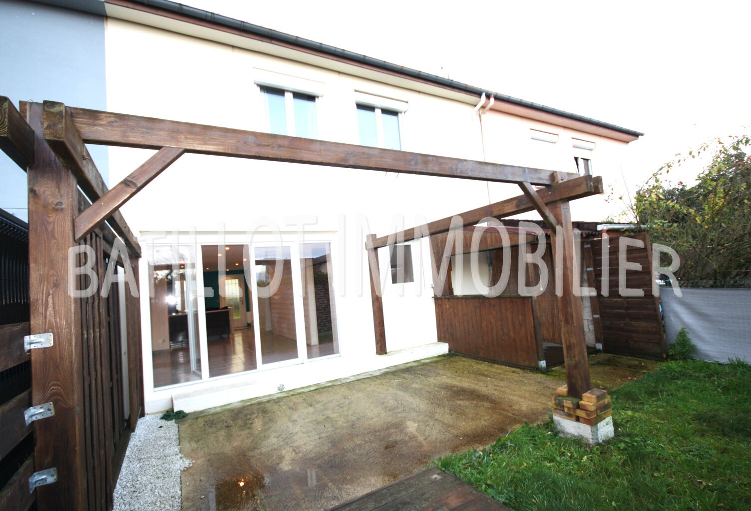 EN EXCLUSIVITE à WITRY LES REIMS, pavillon offrant 4 chambres, jardin et garage — photo 1