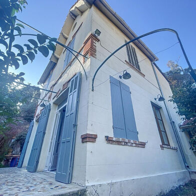 Maison 7 pièces 4000 €
