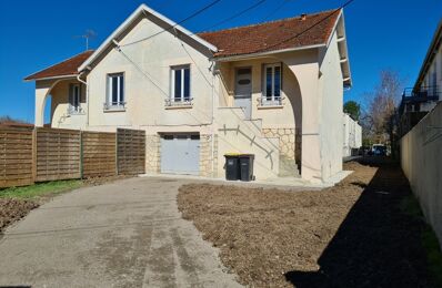 vente immeuble 299 000 € à proximité de Villebois-Lavalette (16320)