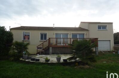 vente maison 220 500 € à proximité de Beauvoir-sur-Niort (79360)