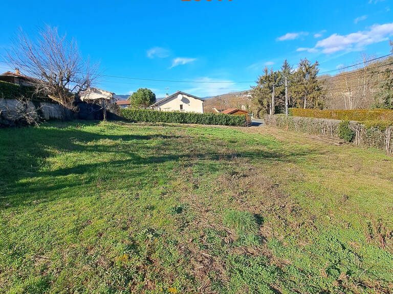 Rare, beau terrain de 600 m² au calme, ensoleillé, proche des commodités — photo 1