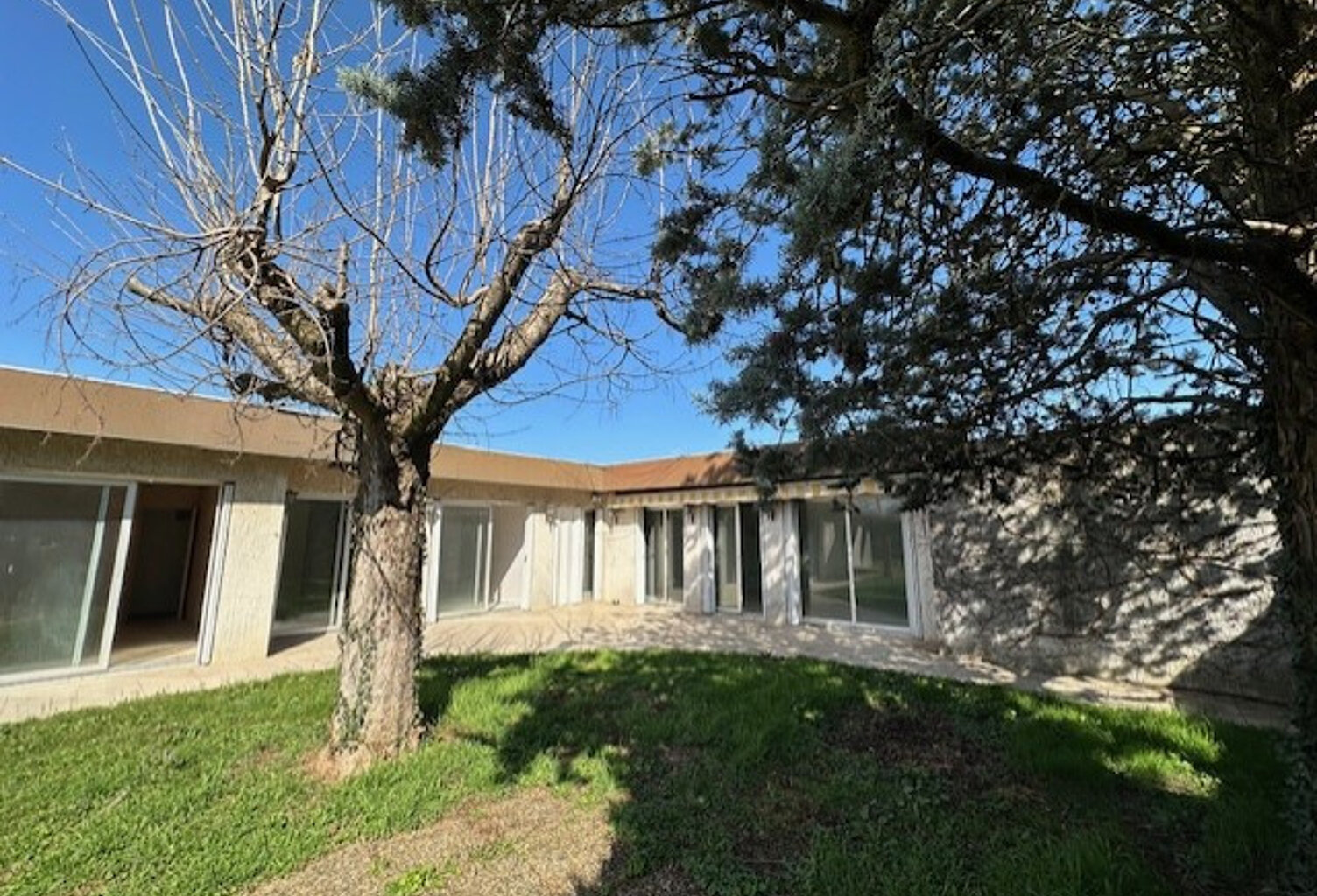 MEYZIEU MAISON  A RENOVER 141 m2 — photo 1