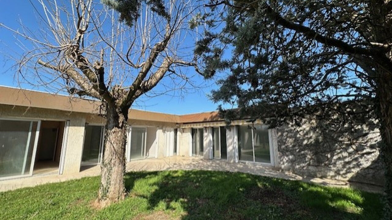 maison 6 pièces 141 m2 à vendre à Meyzieu (69330)